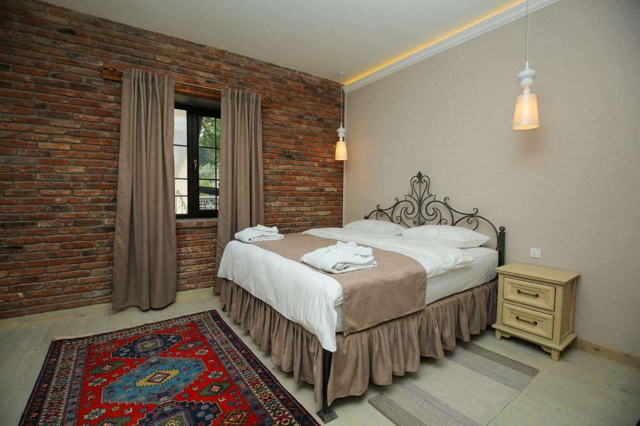 Chalet Dilijan Hotel & Restauarant Exterior photo